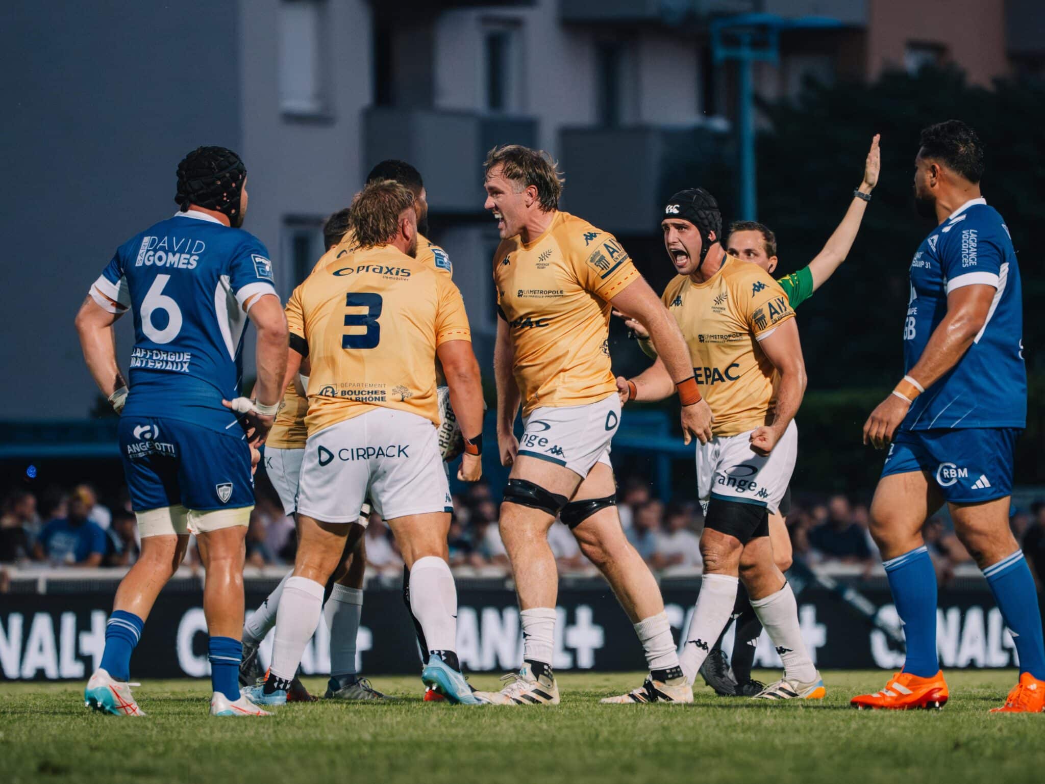 La performance des Aixois est passée par le total investissement des avants. Solidarité, puissance et implication individuelle ont permis à Provence Rugby de réaliser une performance historique pour le club face à Colomiers. © Provence-Rugby