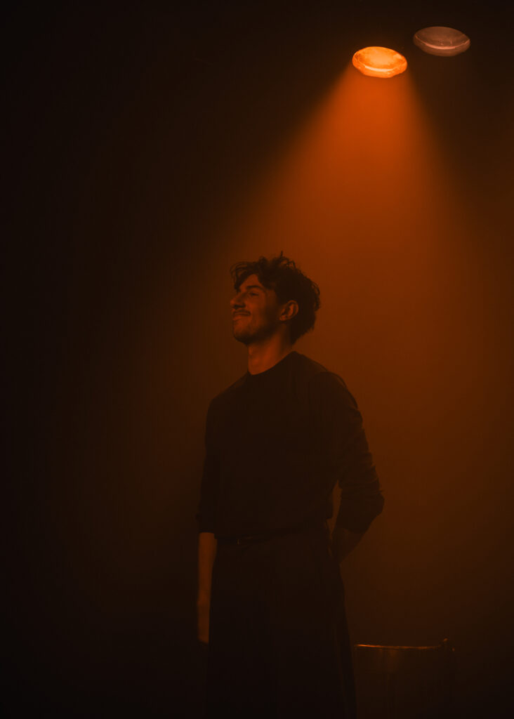 Destimed Anatole Edouard Nicolo dans A lombre des choses Photo Benjamin Guiraud